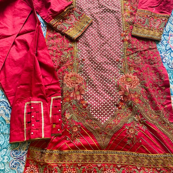 Pakistani brand new 3 picec full embroidery dress size medium to large - Picture 3 of 8